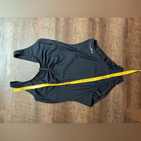 ZOGGS supportive Marley scoopback one piece swimsuit black bathing suit EUC sz L - Picture 11 of 13